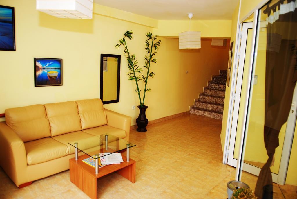 Guest House Markovi Ravda Ngoại thất bức ảnh