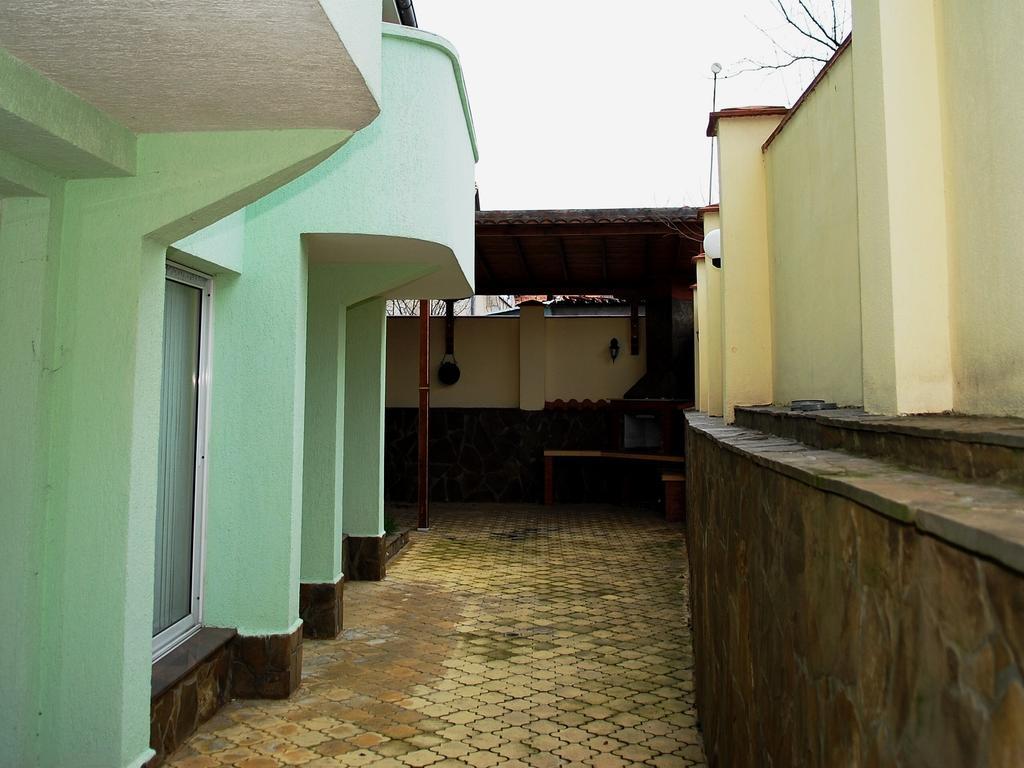 Guest House Markovi Ravda Ngoại thất bức ảnh