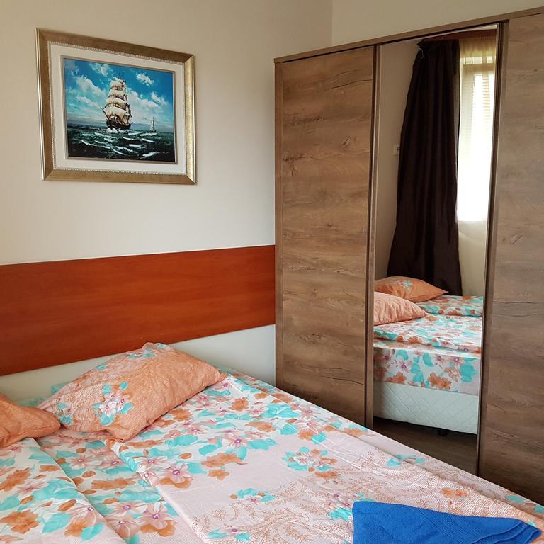 Guest House Markovi Ravda Ngoại thất bức ảnh